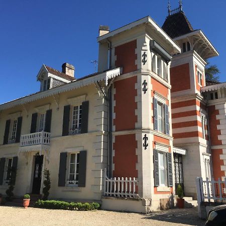 Manoir De L'Epine Bed and Breakfast Saint-Séverin Exteriör bild